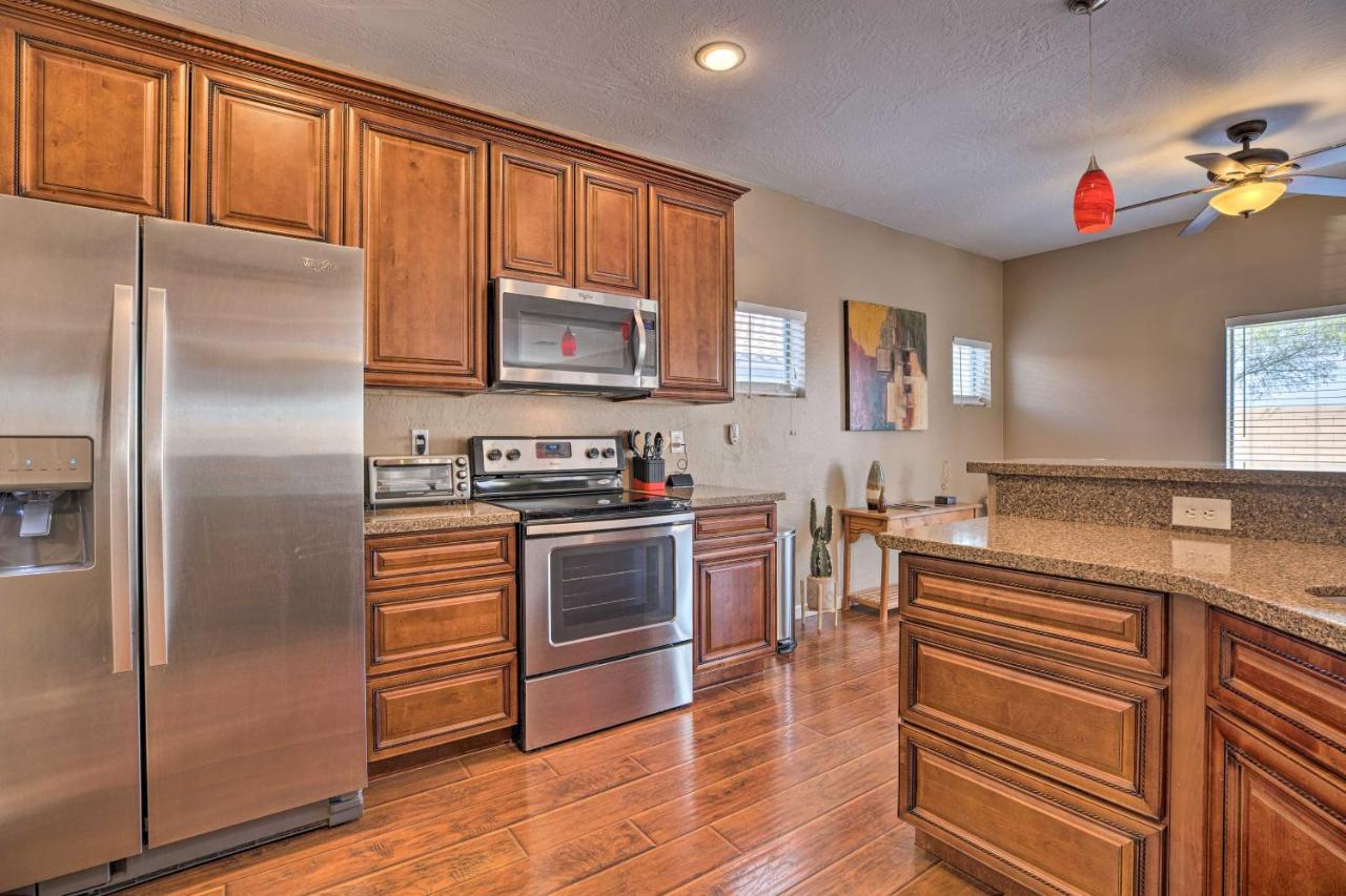 Maricopa Home With Outdoor Seating, 2 Mi To Golf! 외부 사진